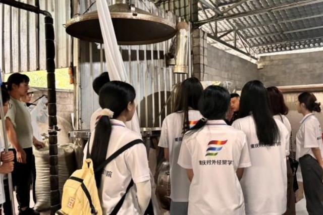 ⾭óѧԺ뽡ѧԺ ڡ氲ʵ ƺ罷忪չɫҵ