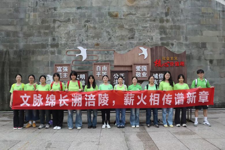 ʵŸ֮У̽Ѱʷ磬ֲĻ黳