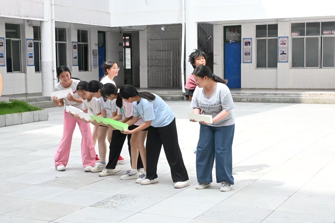 ഺԾϵһʦѧԺӳ;ŶӿչȤζ˶