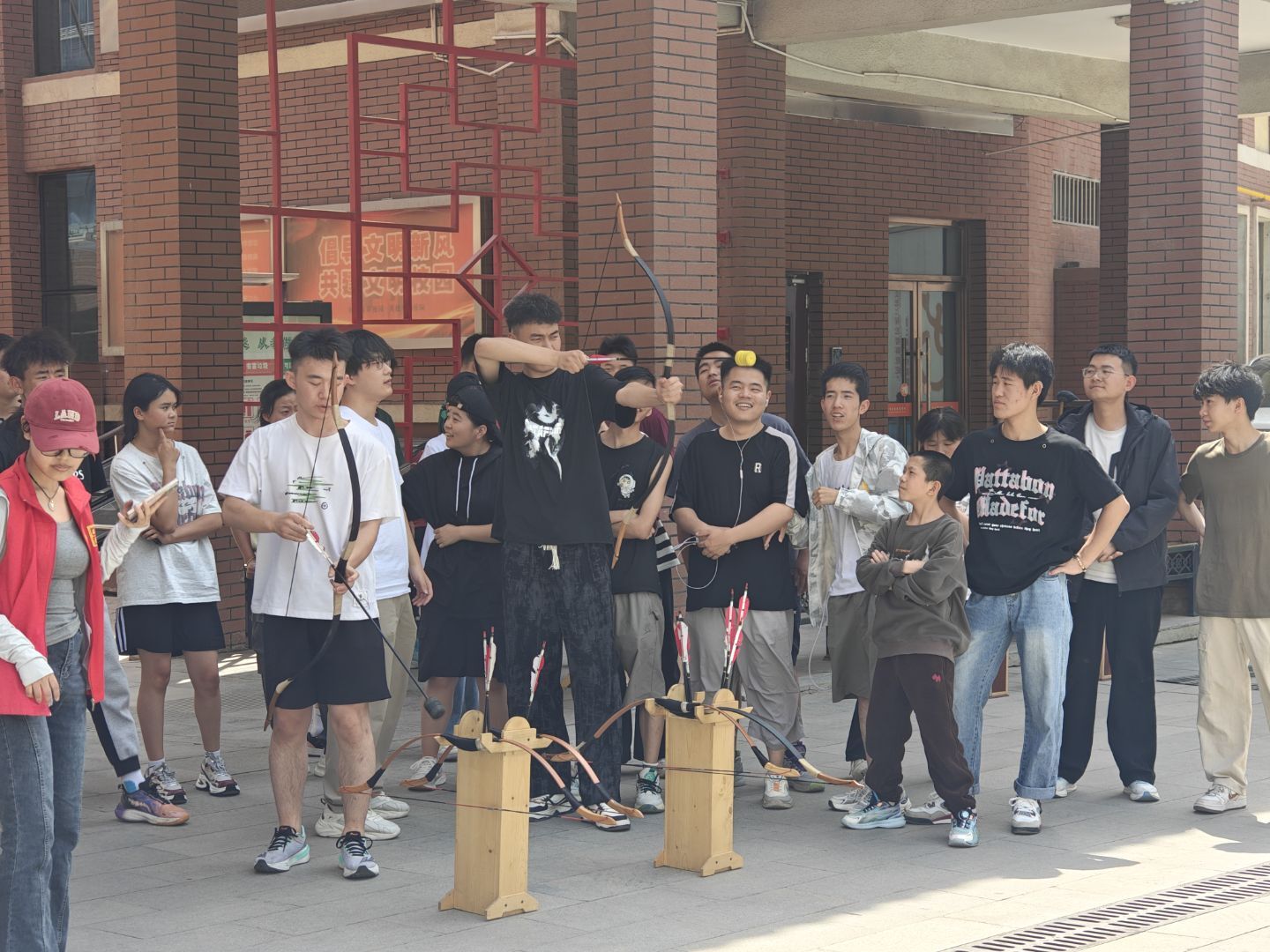 Ͷ֮ãͳĻ֮ԼѧѧУչ