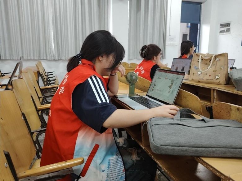  հнഫʵӸʯ֧ ʮͬУ֪ʶ΢