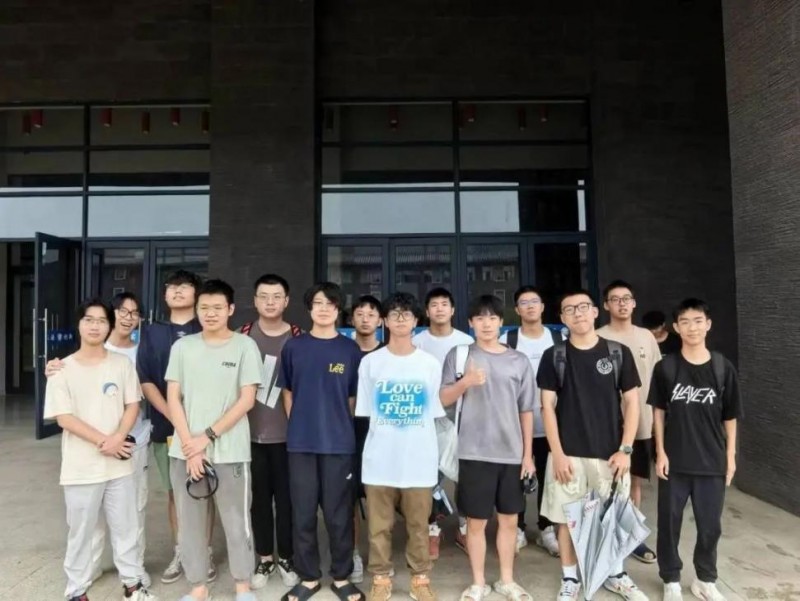2024硯|Ƕ񣬴аĻѧԺɫŶӸ³·´ݿչʵ