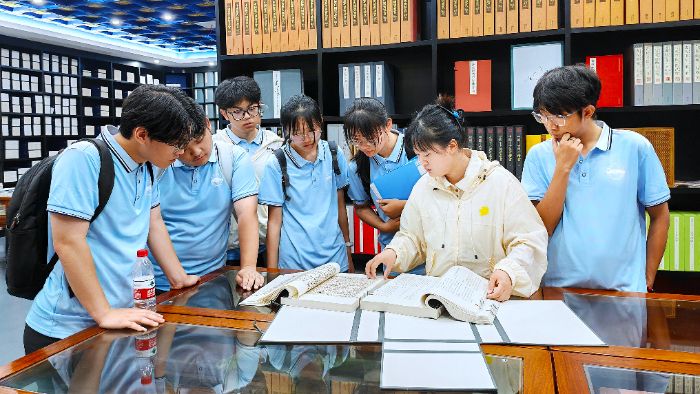 ͼΪԱŶӳԱĸ̵伮  ͼ 