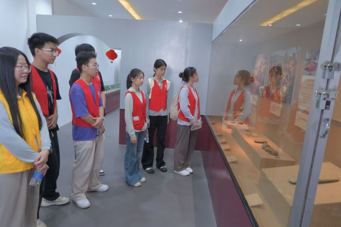 ѧ干šĻͬġʵţ߽鴨عײݿչĻл