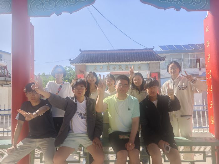 Ұ֧̣ڰǽ   ݴѧɫ¹֧֧ǽ