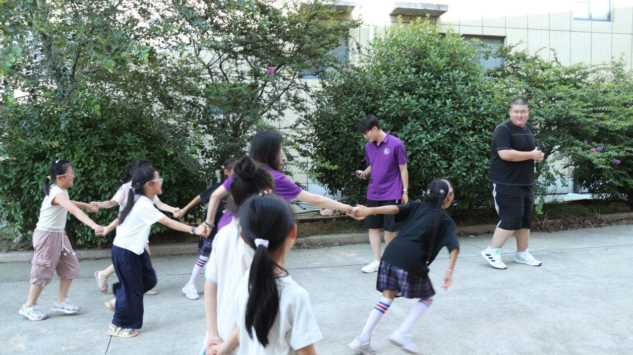 ��Բ�Ρ�������Ծ�����顪��ʵ���ŵ�ȼ΢ɽ�����˶�����