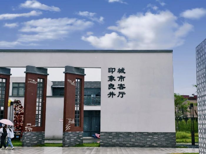 ̽��������ʷ �����Ĵ�δ����������ͻ�����߽���������п�����չ�Ļ�ʵ��