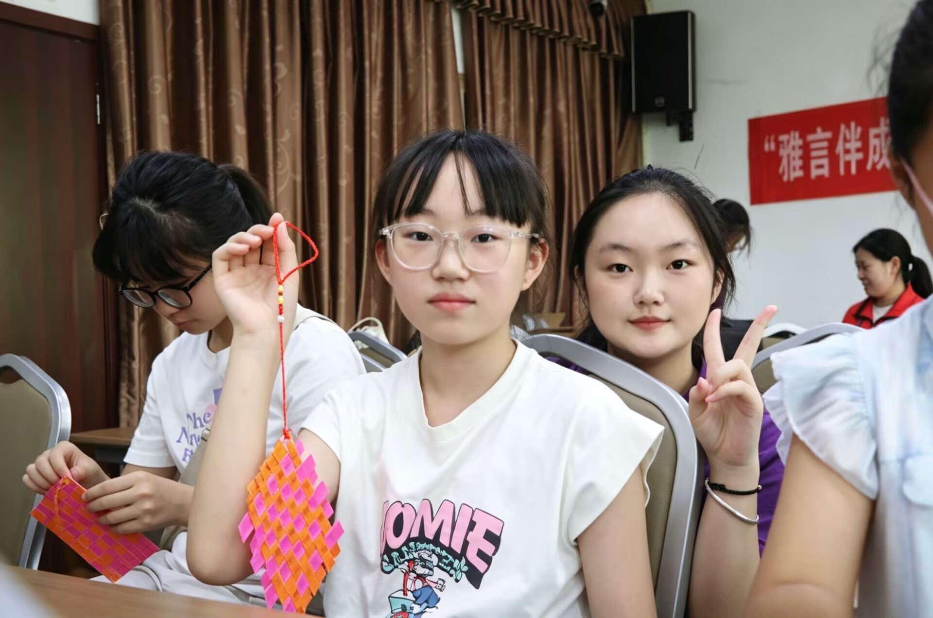 �о��䴫�Ļ�н�𣬾�΢����ͯ������