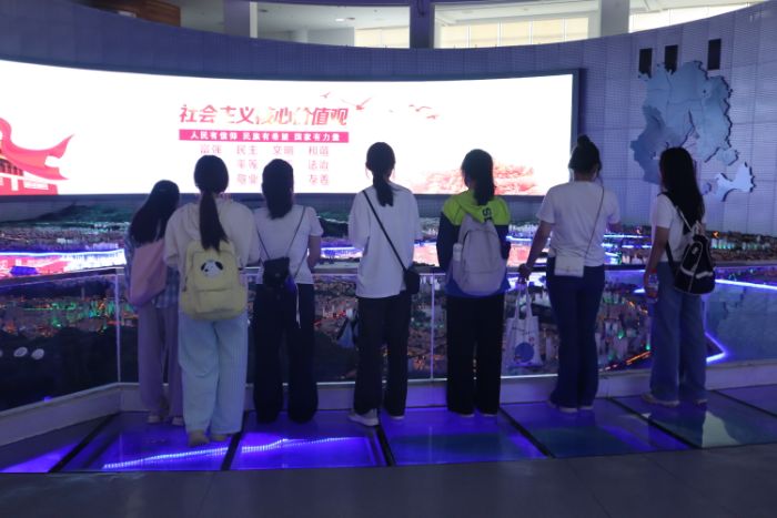 ̽Ѱ���з�չ���룺����ũ�ִ�ѧʵ���ӳ���ʽ�������š�һ����ͼ�浽�ס�