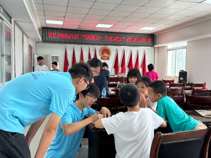 �Ӻ�ѧ�������磺��׷�⡱֧���š������ػ��������ഺ��־Ը������ʽ��ʼ