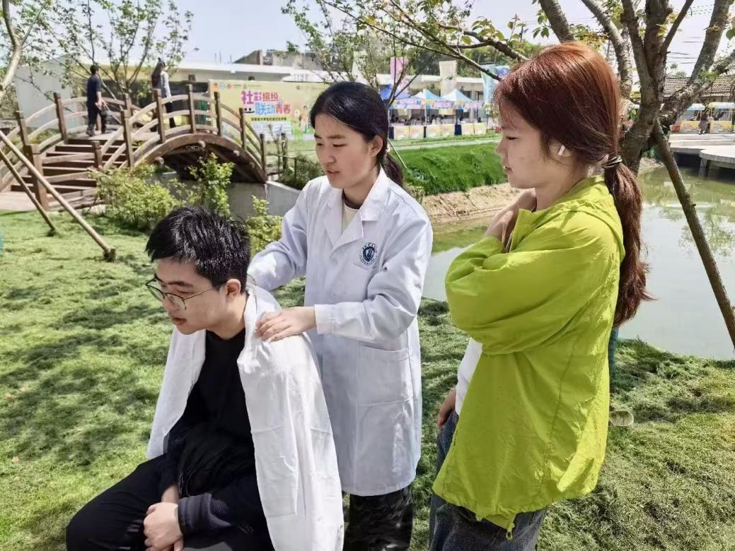 �°���������